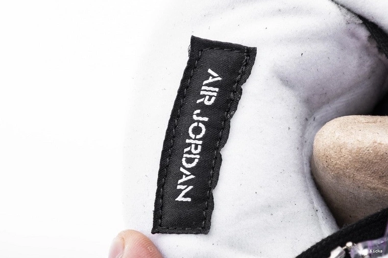 Fear Retro 4 626969-030  Pack Jordan 0401